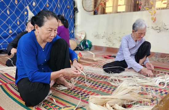 Nâng giá trị làng nghề truyền thống ở xứ đảo Cù Lao Chàm