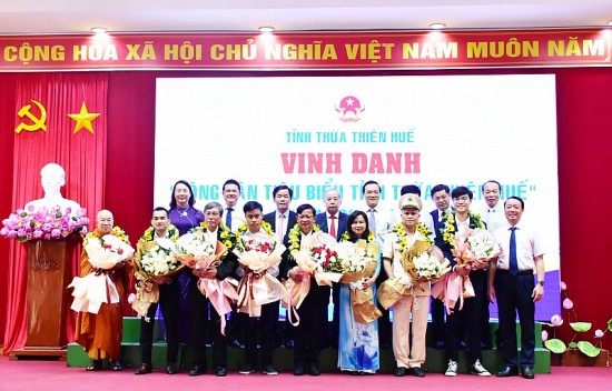 Thừa Thiên Huế: Nhiều cá nhân, tập thể được vinh danh cấp Nhà nước, cấp tỉnh