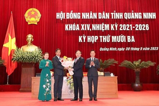 Chính thức phê chuẩn Phó Chủ tịch UBND tỉnh Quảng Ninh