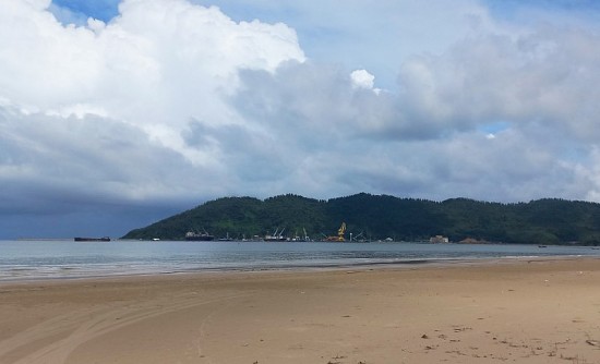 Thừa Thiên Huế: Phê duyệt 800 ha trên biển để nhấn chìm chất nạo vét