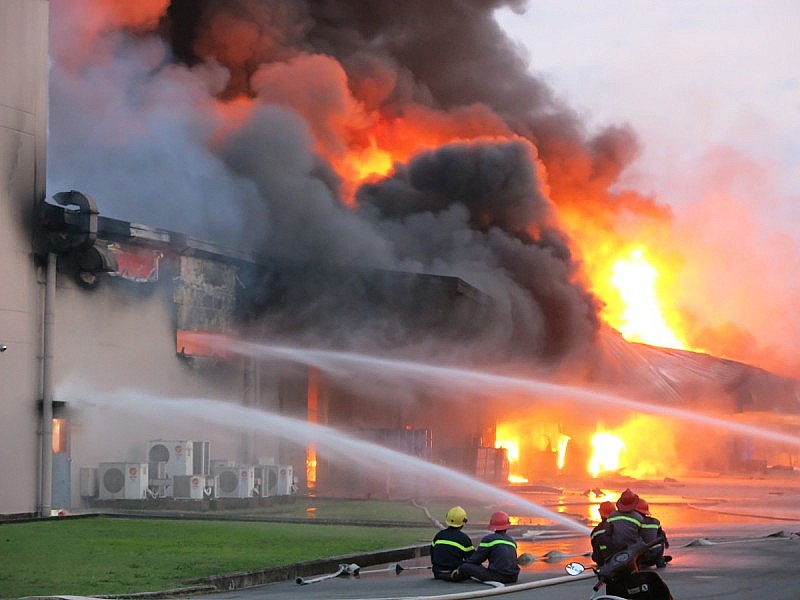 Những năm qua, có không ít những vụ cháy nổ tại các doanh nghiệp, nên công tác phòng cháy - chữa cháy là hết sức quan trọng đối với mỗi doanh nghiệp