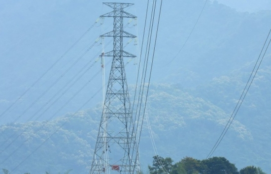 Doanh nghiệp tại Việt Nam đang được hưởng giá điện thấp