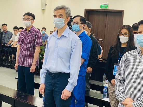 Cựu giám đốc Bệnh viện Tim Hà Nội Nguyễn Quang Tuấn bị đề nghị mức án 4-5 năm tù