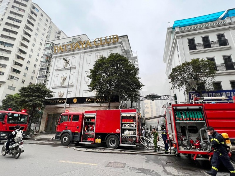 Hà Nội: Cháy quán Karaoke 5 tầng đã ngừng hoạt động