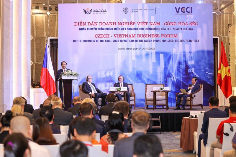 Thủ tướng Phạm Minh Chính phát biểu tại Diễn đàn Doanh nghiệp Việt Nam-Cộng hoà Czech
