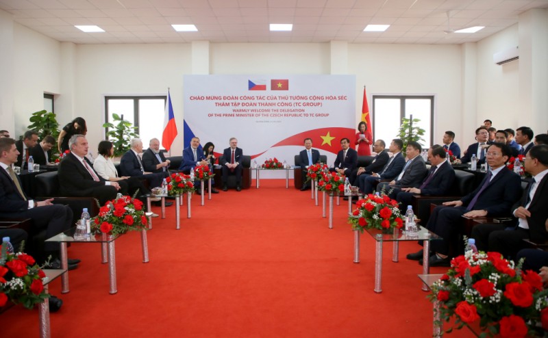 Thủ tướng Séc thăm nhà máy ô tô Škoda tại tỉnh Quảng Ninh