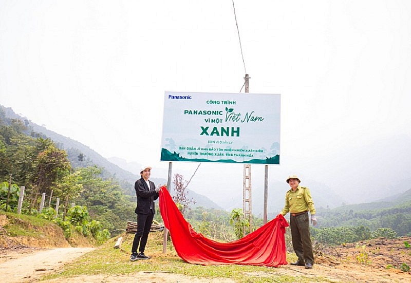 Panasonic Tiếp sức sinh thái tại tỉnh Thanh Hóa với 13.500 cây xanh và 500 cây hoa ban đỏ