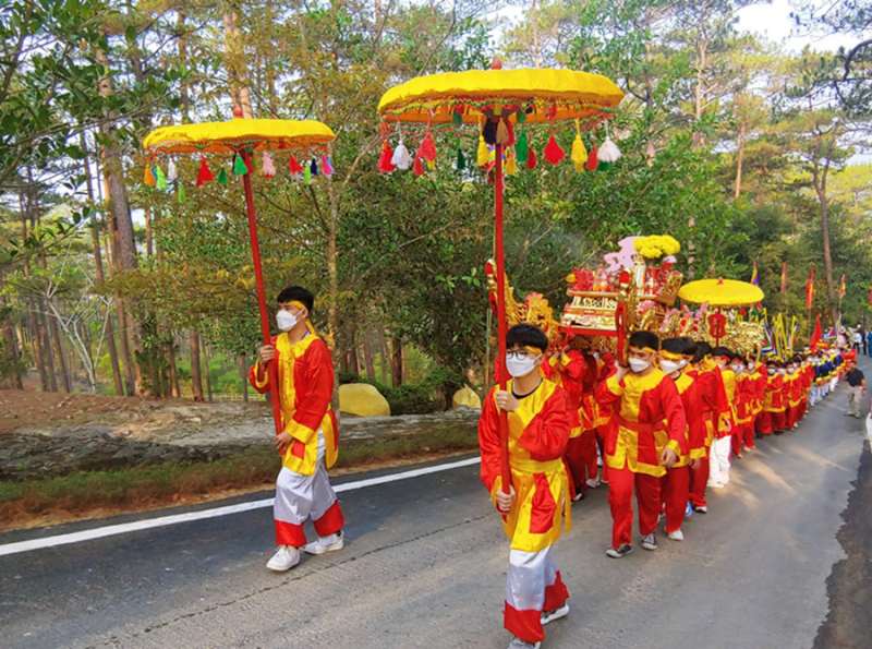 Cần tạo môi trường và động lực để nghệ nhân dân gian tiếp tục truyền bá những giá trị văn hóa phi vật thể tới cộng đồng và xã hội.