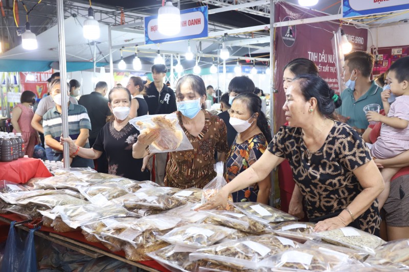 Hơn 250 gian hàng tiêu chuẩn tại Hội chợ Công Thương vùng Đông Bắc - Phú Thọ