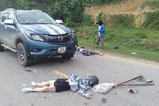 Bắt lái xe bán tải gây tai nạn khiến 2 phụ nữ tử vong
