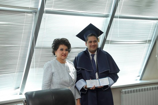 NSƯT Bùi Công Duy được Kazakhstan phong tặng Giáo sư danh dự