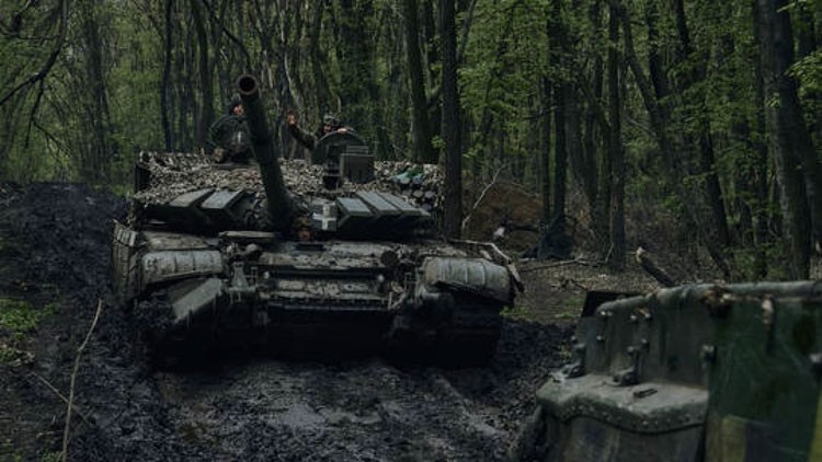 Chiến sự Nga-Ukraine ngày 27/4: Kiev yêu cầu viện trợ nhiều vũ khí hơn nữa để phản công