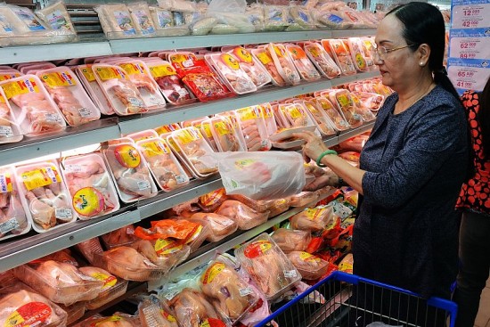 Thịt gà nhập khẩu chiếm trên 20% sản lượng tiêu thụ