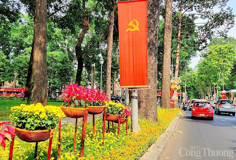 TP. Hồ Chí Minh rực rỡ cờ hoa chào mừng 48 năm ngày Giải phóng miền Nam