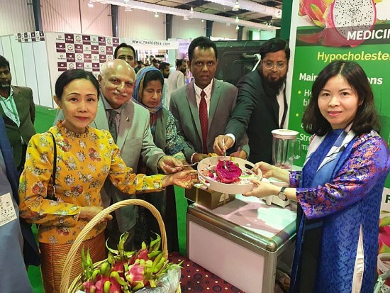 Quảng bá trái thanh long Việt Nam tại Hội chợ quốc tế “My Karachi” 2023