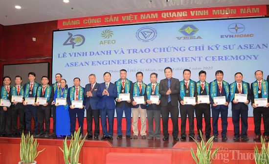 Vinh danh 123 kỹ sư nhận chứng chỉ kỹ sư chuyên nghiệp ASEAN