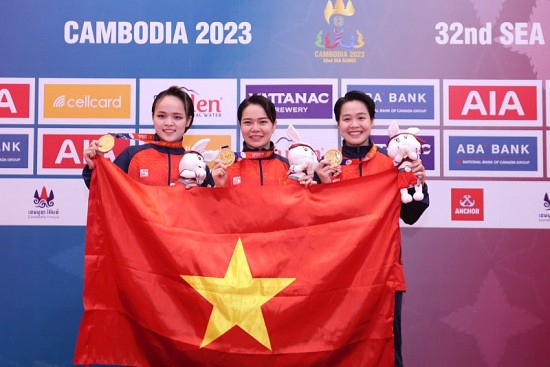 Thể thao Việt Nam giành 2 huy chương vàng SEA Games môn Karate