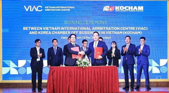 Hội thảo “Thương mại và Đầu tư giữa Hàn Quốc – Việt Nam: Tìm kiếm cơ hội trong nghịch cảnh”