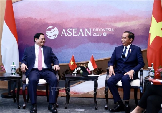Thủ tướng Phạm Minh Chính gặp Tổng thống Indonesia Joko Widodo