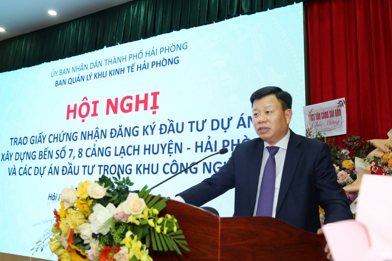 Tân Cảng Sài Gòn nhận Giấy chứng nhận đăng ký đầu tư dự án xây dựng bến ...