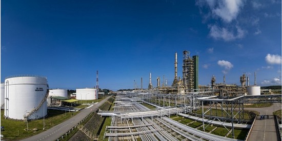 Quảng Ngãi: Đề nghị cho Nhà máy lọc dầu Dung Quất được bán dầu thô trong trường hợp cấp bách