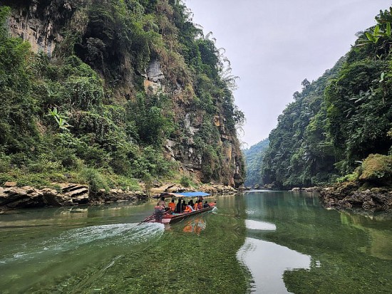 Hồi sinh tour du lịch sông Chảy hấp dẫn trên miền cao nguyên trắng Bắc Hà