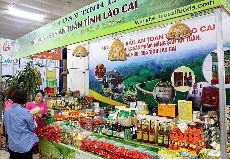 Lào Cai: Thúc đẩy sản xuất và thương mại nông sản