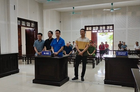 Tỉnh Quảng Ninh: Cựu Giám đốc Trung tâm quỹ đất TP Cẩm Phả bị lĩnh án tù