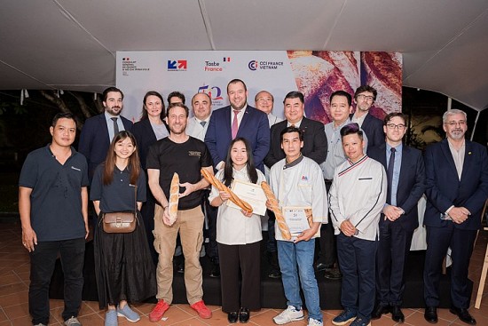 Công bố người thắng giải cuộc thi bánh mì Baguette nhân kỷ niệm 50 năm quan hệ Pháp - Việt Nam