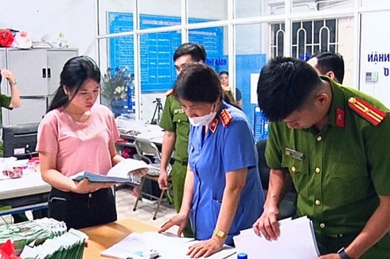 Khởi tố 9 người đưa, nhận hối lộ tại trung tâm sát hạch lái xe ở Lạng Sơn