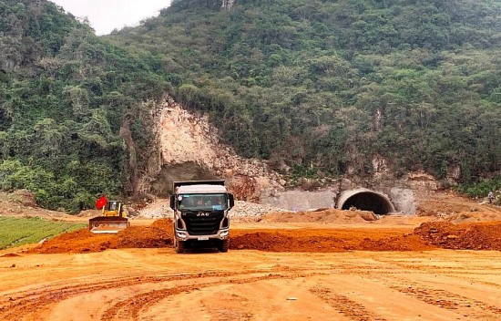 Dự án cao tốc Quốc lộ 45 - Nghi Sơn đạt 70,7% giá trị các hợp đồng