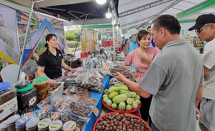 Tuần hàng trái cây, nông sản các tỉnh, thành phố tại Hà Nội năm 2023