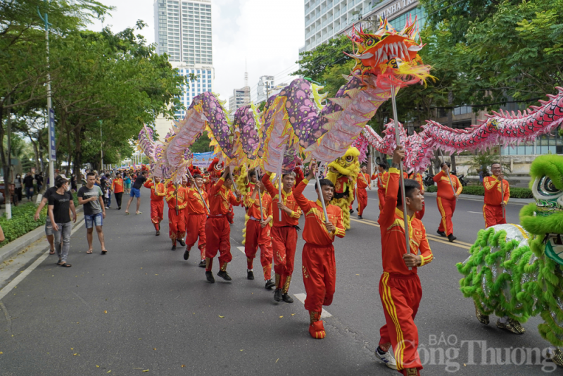 Dịp Festival Biển Nha Trang – Khánh Hòa năm 2023 là thời điểm đầu hè thích hợp thu hút khách du lịch nội địa.