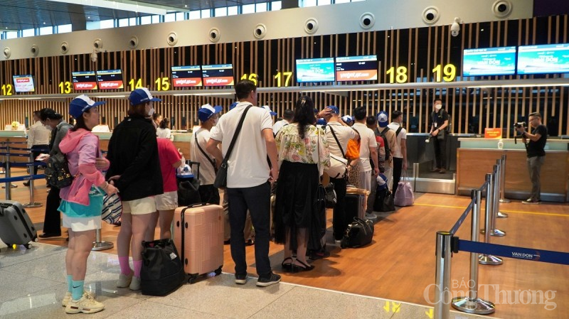 Quảng Ninh: Thí điểm dùng tài khoản định danh điện tử mức độ 2 tại sân bay Vân Đồn