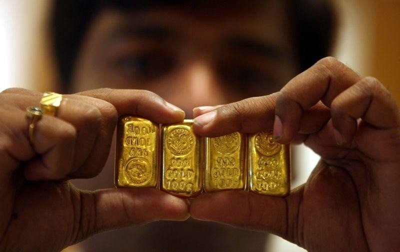 Giá vàng hôm nay 9/6: Thế giới tăng mạnh, vàng SJC dùng dằng quanh mốc 67 triệu đồng