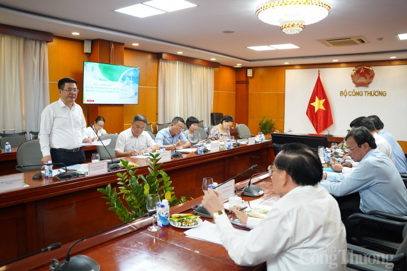 Bộ trưởng Nguyễn Hồng Diên chủ trì buổi làm việc với tỉnh Bến Tre và Trà Vinh về Dự án nhà máy sản xuất hydro xanh tại Việt Nam