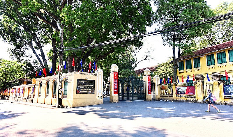Trường THPT Chu Văn An (phường Thụy Khuê, Tây Hồ, Hà Nội) do chính quyền Pháp xây dựng năm 1908. Ảnh: Vnexpress