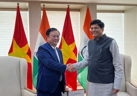 Bộ trưởng Bộ Công Thương Ấn Độ tiếp Bộ trưởng Bộ Nông nghiệp và Phát triển nông thôn Việt Nam