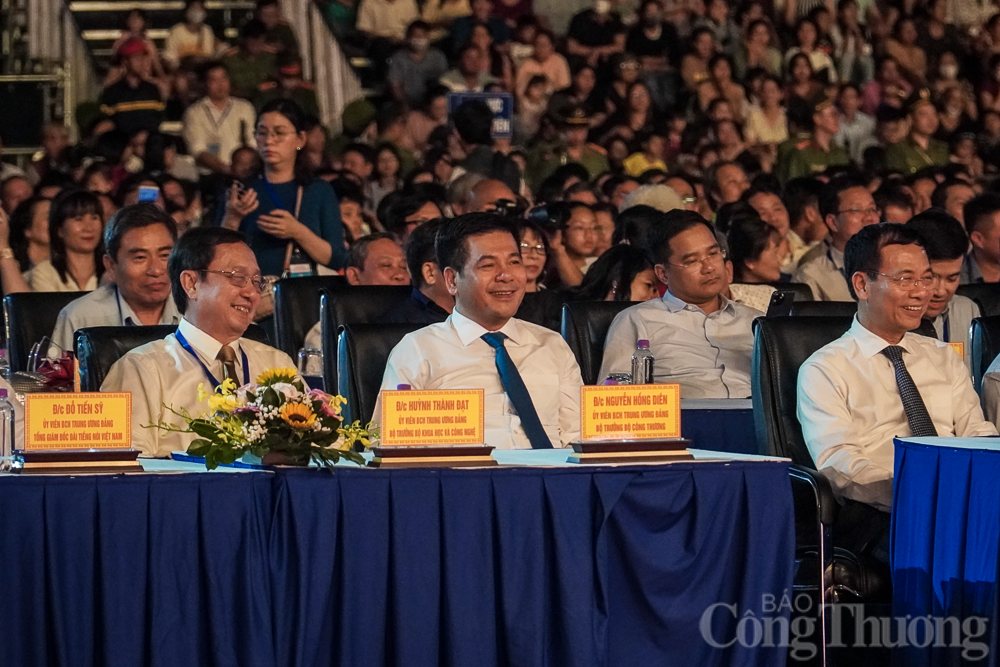 Chủ tịch nước dự Lễ đón Bằng của UNESCO ghi danh “Nghệ thuật làm gốm của người Chăm”