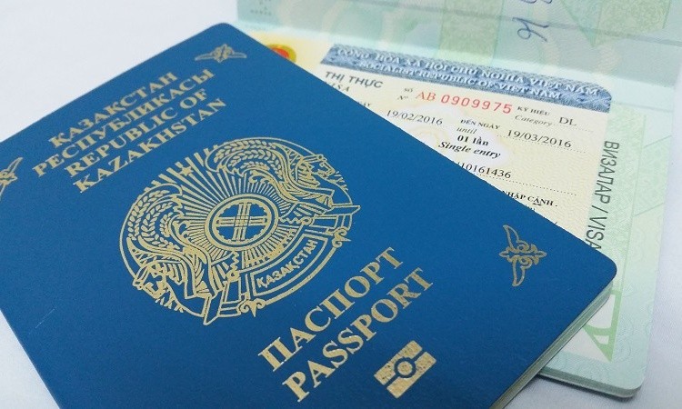 Kazakhstan chính thức thông qua Hiệp định miễn thị thực cho công dân Việt Nam