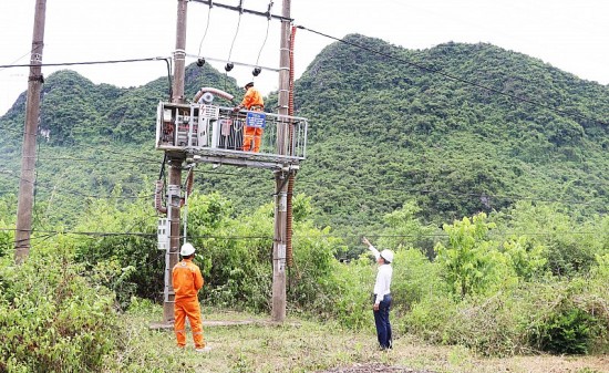 Tỉnh Quảng Bình: Ngành điện góp phần phát triển du lịch thị trấn Phong Nha