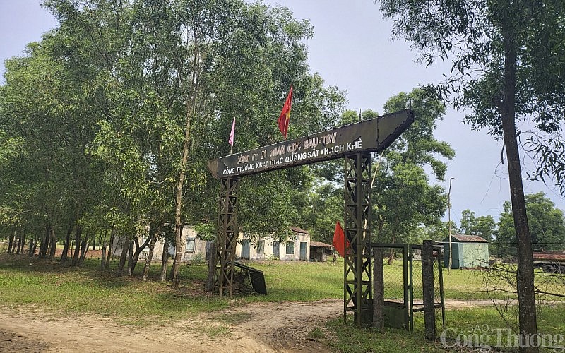 Lãnh đạo tỉnh Hà Tĩnh làm việc với TKV về dự án mỏ sắt Thạch Khê