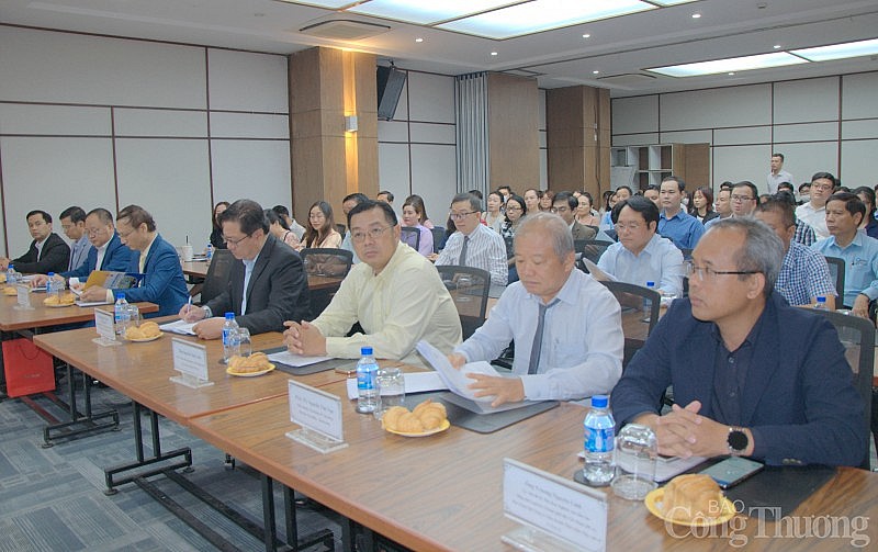 TP. Hồ Chí Minh: Nâng cao năng lực hệ thống logistics thúc đẩy tăng trưởng kinh tế và liên kết vùng
