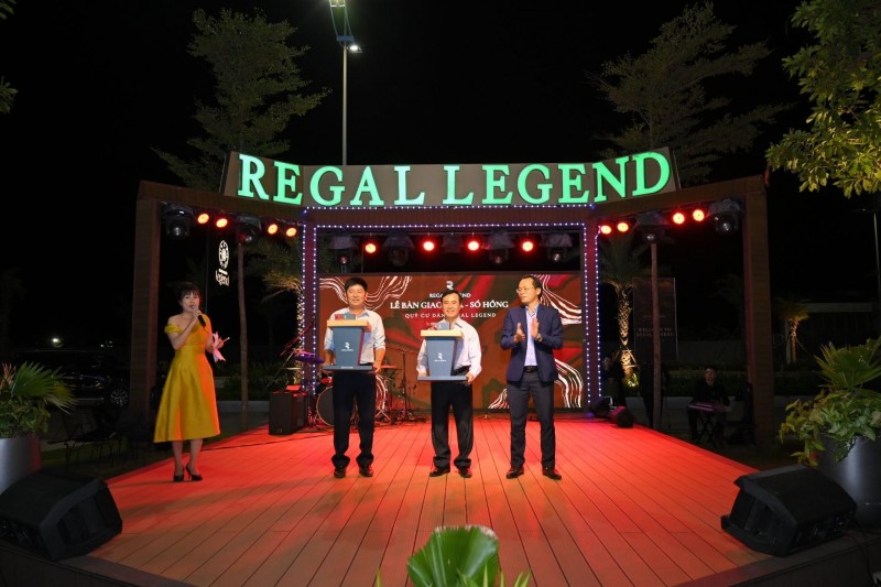 100% giỏ hàng đặc biệt thuộc dự án Regal Legend của chủ đầu tư Regal Group được chốt nhanh chóng trong vòng 1 giờ mang về doanh số hơn 160 tỷ đồng tại sự kiện Kiến tạo đô thị biển quốc tế vừa qua.