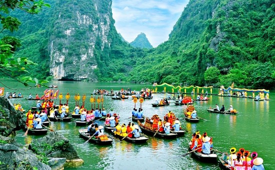 Khách du lịch đến Ninh Bình tăng 8,1% trong 6 tháng năm 2023