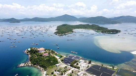 Định hướng Khánh Hòa trở thành trung tâm kinh tế biển lớn của cả nước