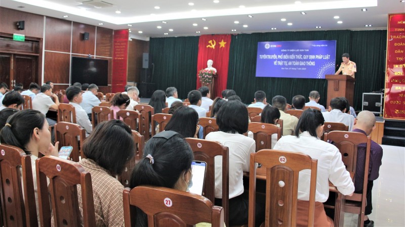 PC Kon Tum lan tỏa “Văn hóa an toàn giao thông” trong công ty