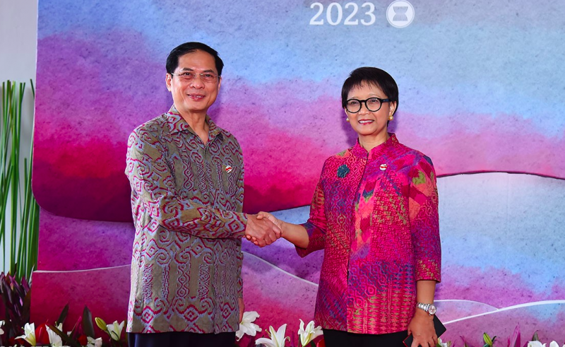 Nhận lời mời của Bộ trưởng Ngoại giao Indonesia Retno Marsudi, Bộ trưởng Ngoại giao Bùi Thanh Sơn sẽ tham dự AMM-56
