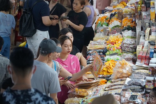 Đà Nẵng: Thị trường sôi động dịp chung kết lễ hội pháo hoa quốc tế DIFF 2023