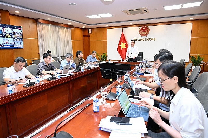 Bộ Công Thương họp với 9 địa phương triển khai dự án đường dây 500kV mạch 3